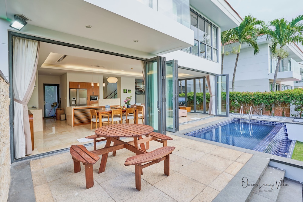 Ocean Luxury Villa view 2