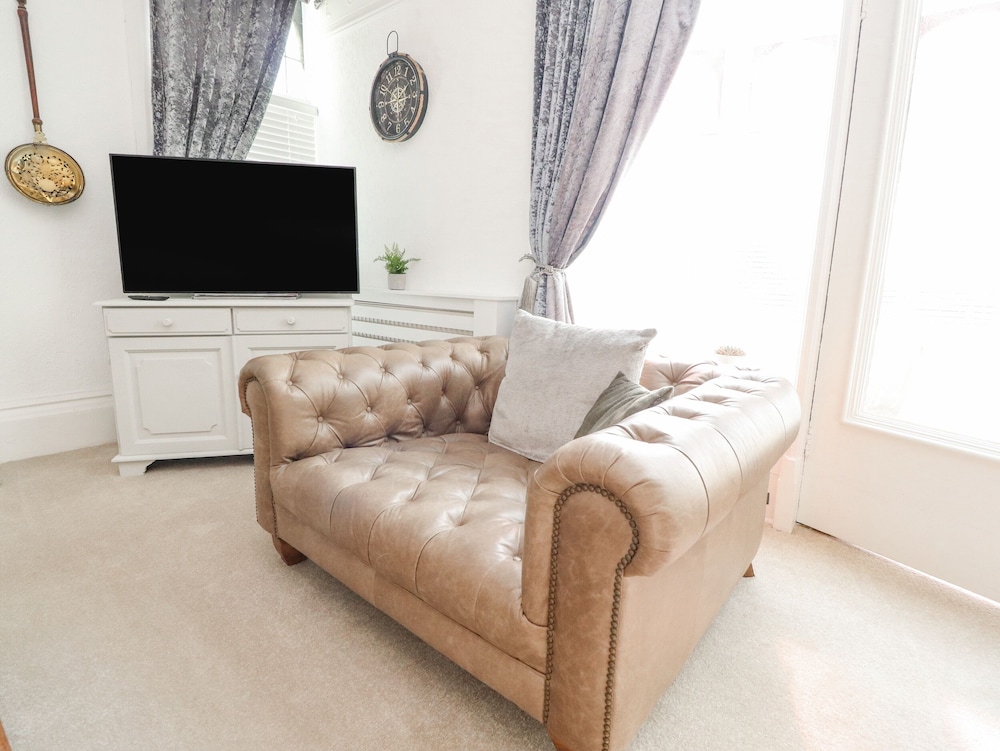 Ismay Billiard Room Apartment - Titanic Interest