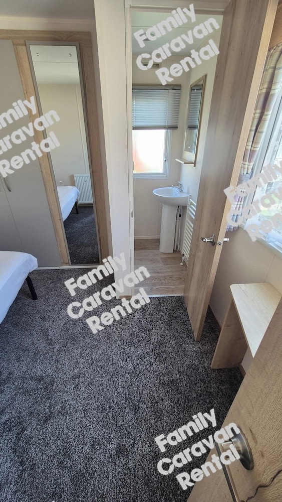 Family Caravan Rental 2 bed Caravan