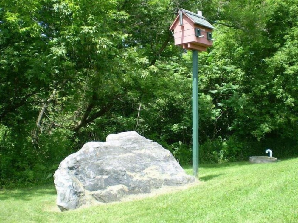 Ladd Brook Inn