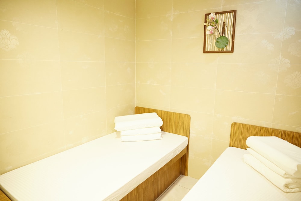 Me Easy Hostel