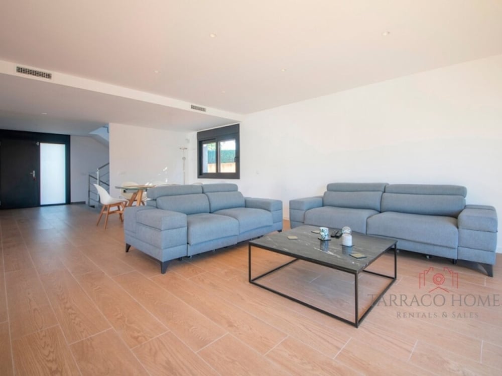 Th130 Villa Moderna Golf y Playa