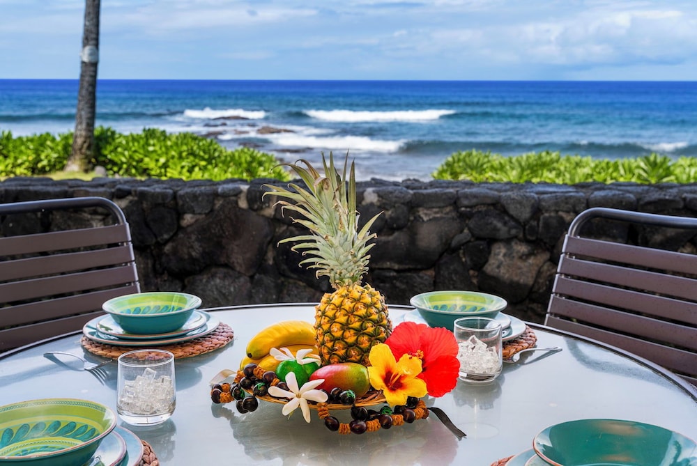 Easy Walk to Town Ocean Front AC & Wifi - Vrkcv