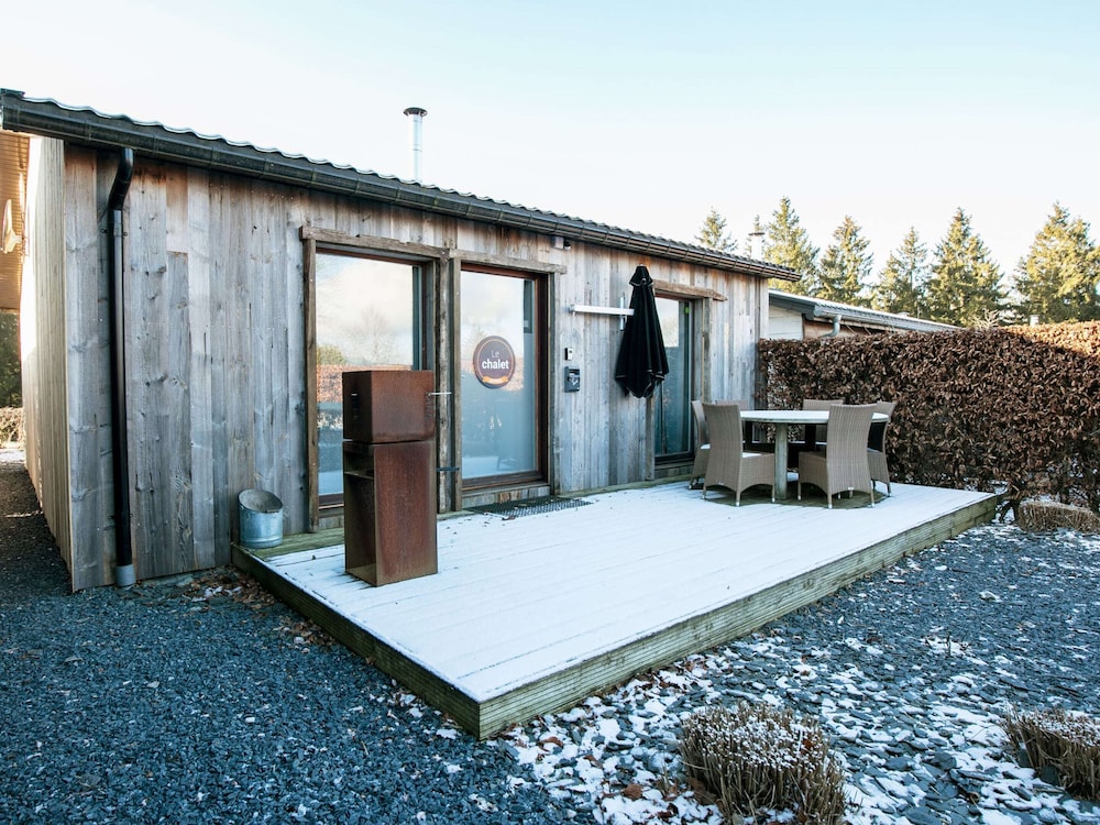 Boutique Chalet in Büllingen near Lake