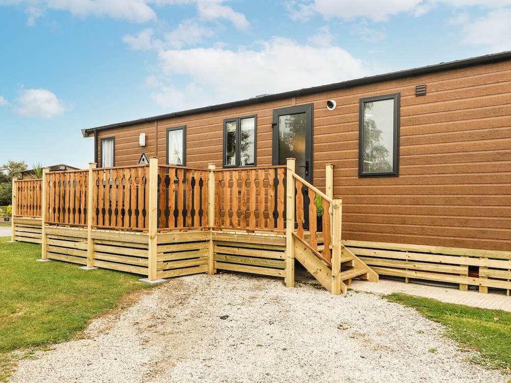 Hedgehog Lodge