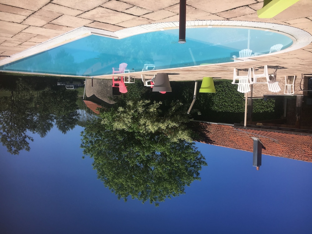 Les Templiers en Rugney — recepcion & lobby