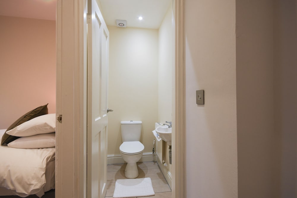 Boughton House Apartments by Guestz