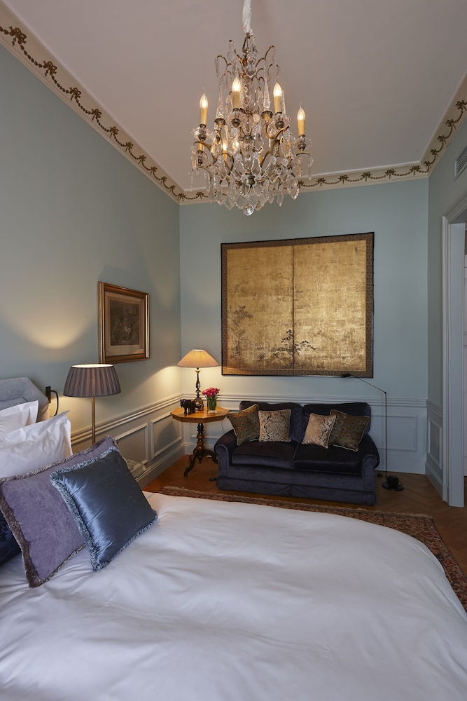 JVR108 Luxury Guesthouse