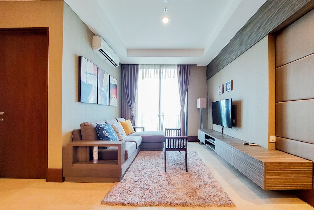Stylish and Luxury 2BR Apartment in Veranda Residence Puri view 2