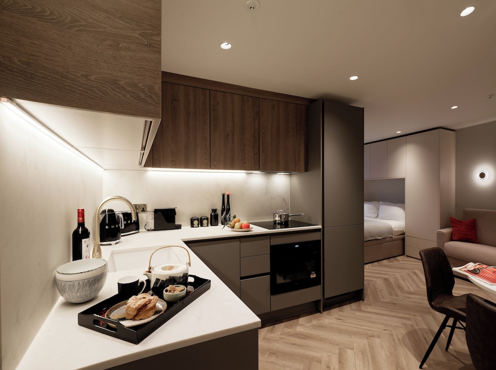 Notting Hill Hyde Park Apartments
