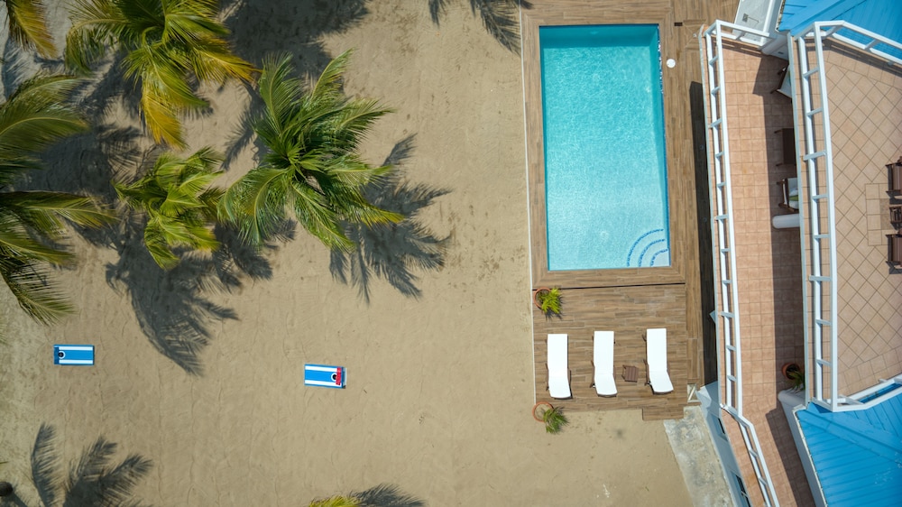 Dolphin Beach Villa