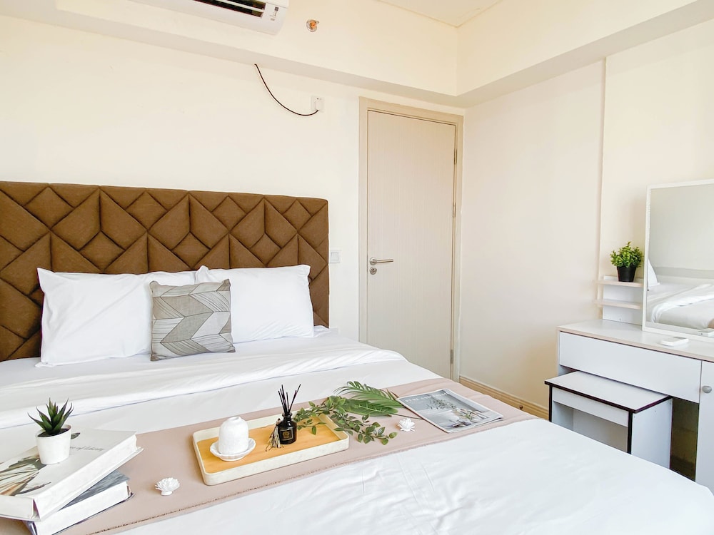 2Br Near Pelita Bangsa University At Meikarta Apartment