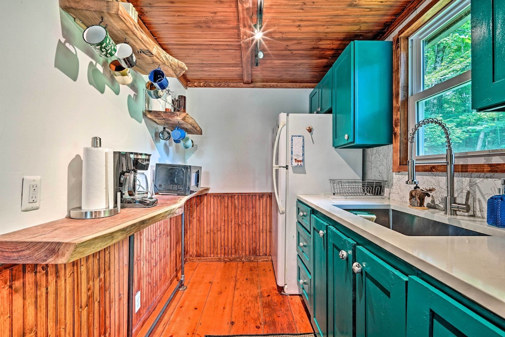 Cozy Treetop Hideaway Near Harriman Reservoir! view 2
