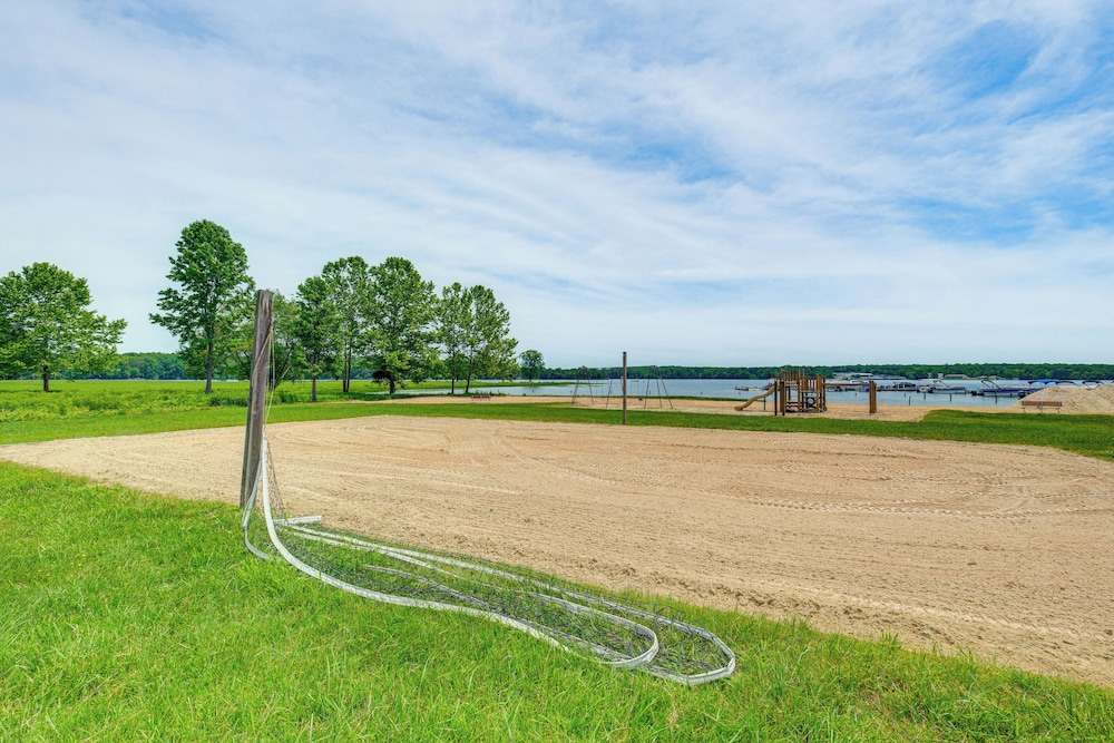 Hot Tub & Amenity Access: Lake Anna Retreat!