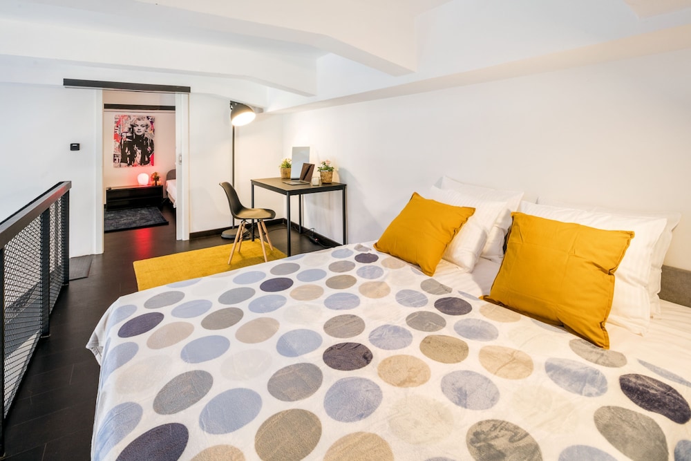 Prestigious duplex loft with 3 bedrooms