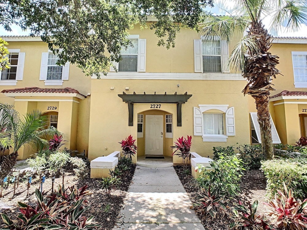Close to Disney Clubhouse in Emerald Island view 4