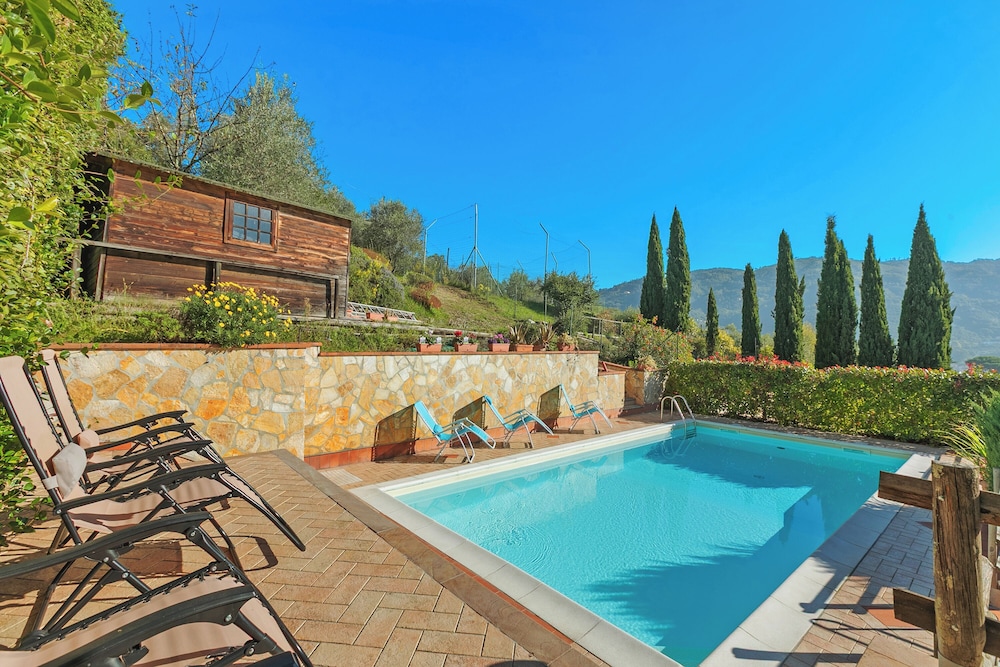 Comfortable House With Pool&lovely View