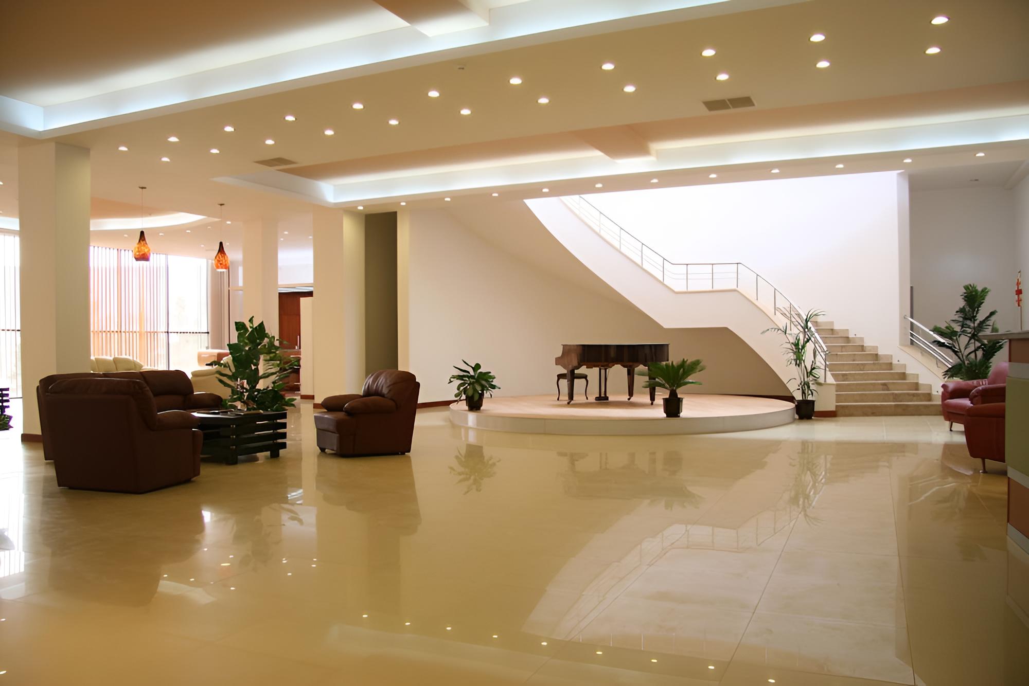 D'Plaza Hotel