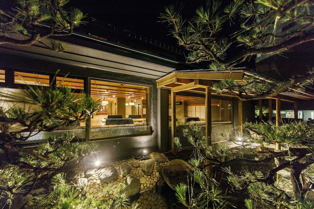 Wakamatsu Chita Hot Spring Resort