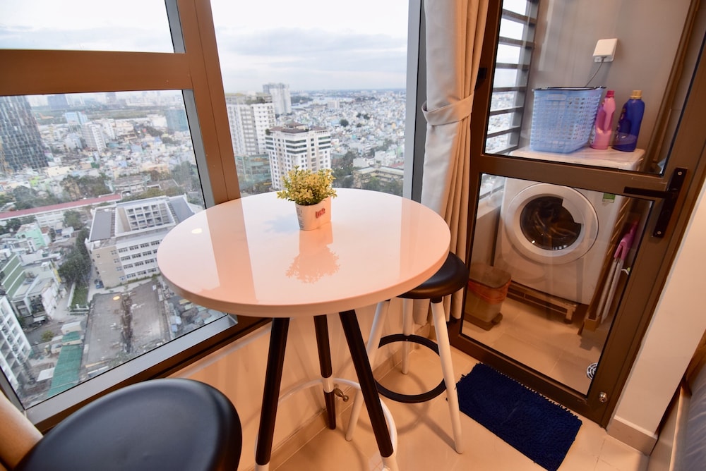 Chau Apartments