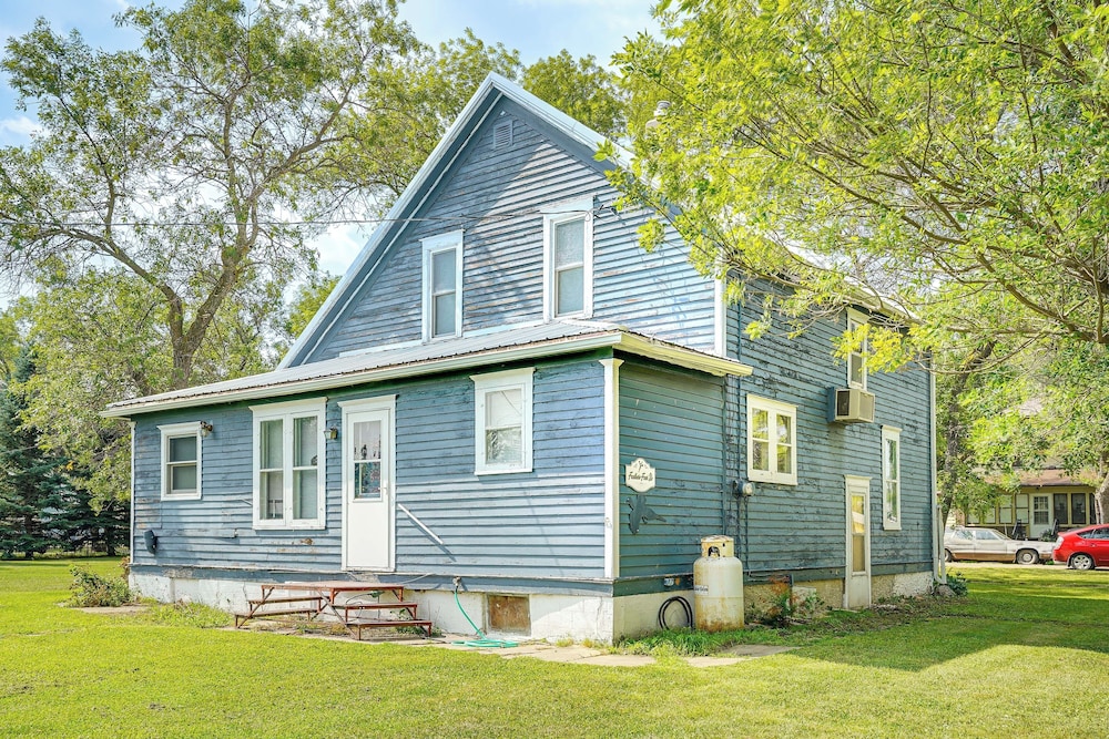 Cozy Rural Hideaway in Mcintosh County!