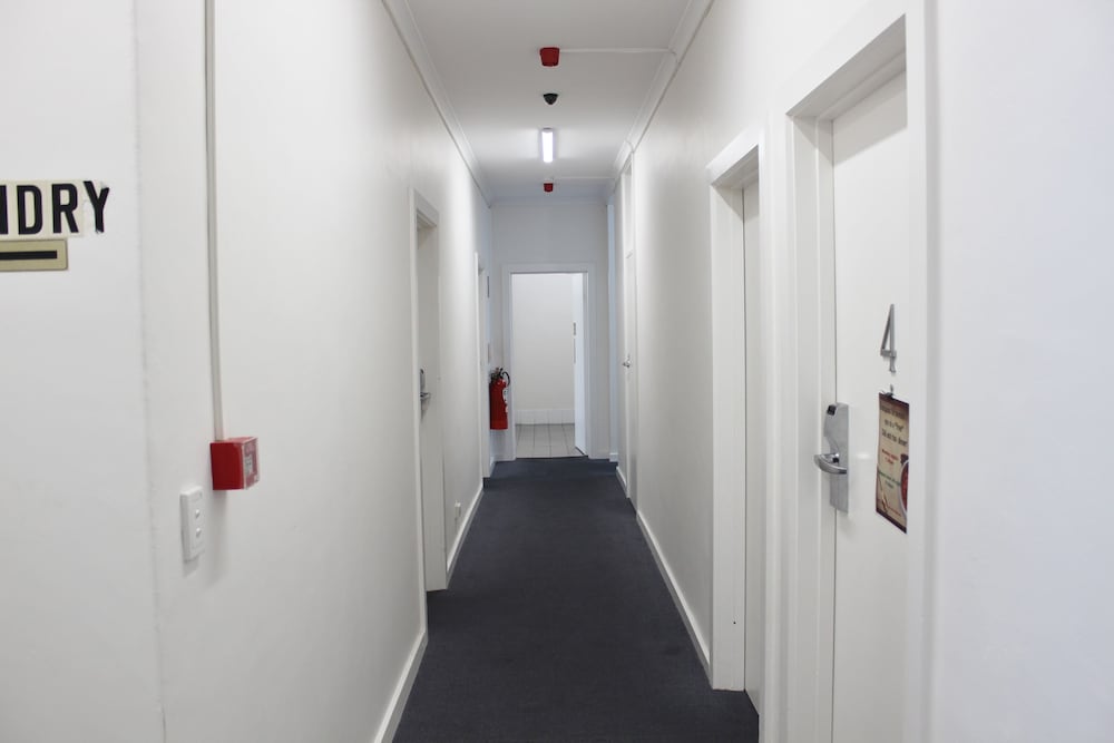 The Guesthouse - Hostel