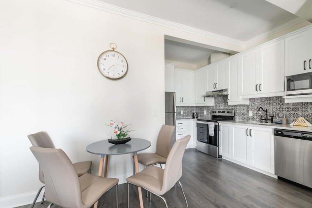 Rideau King 1Br Apartment Free Parking, photo 49