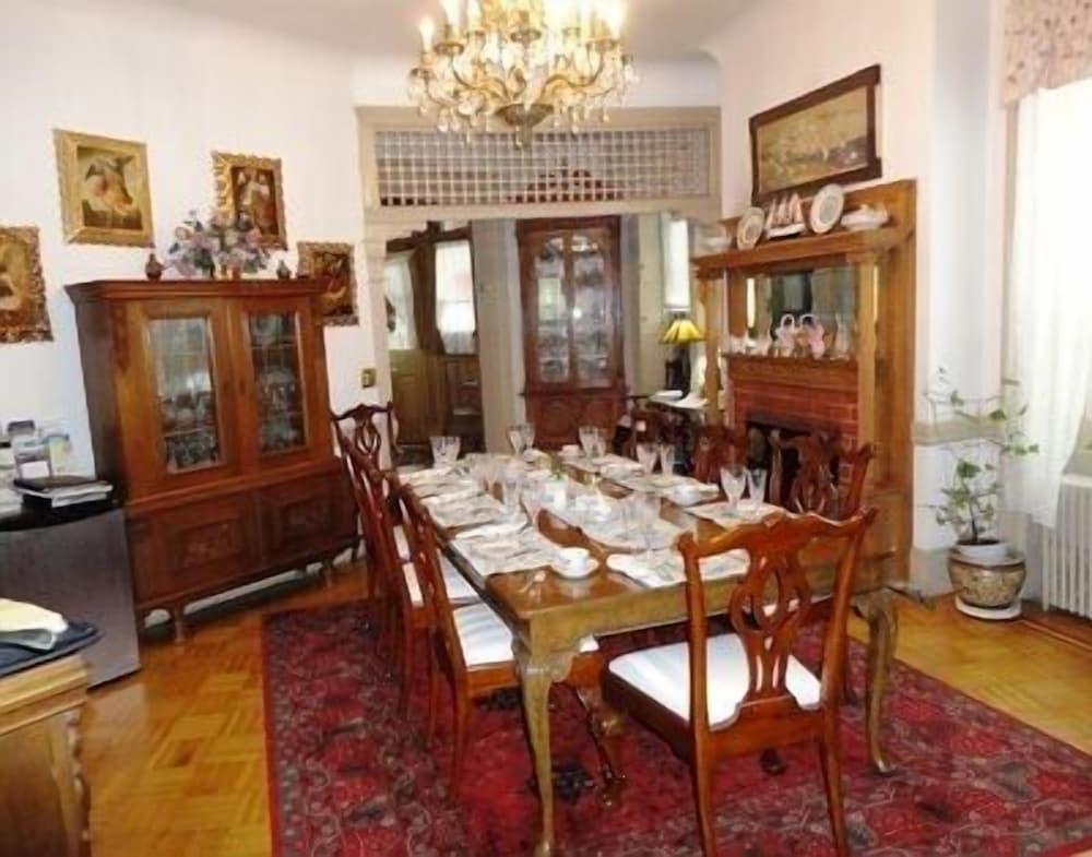 Wilson House Bed & Breakfast