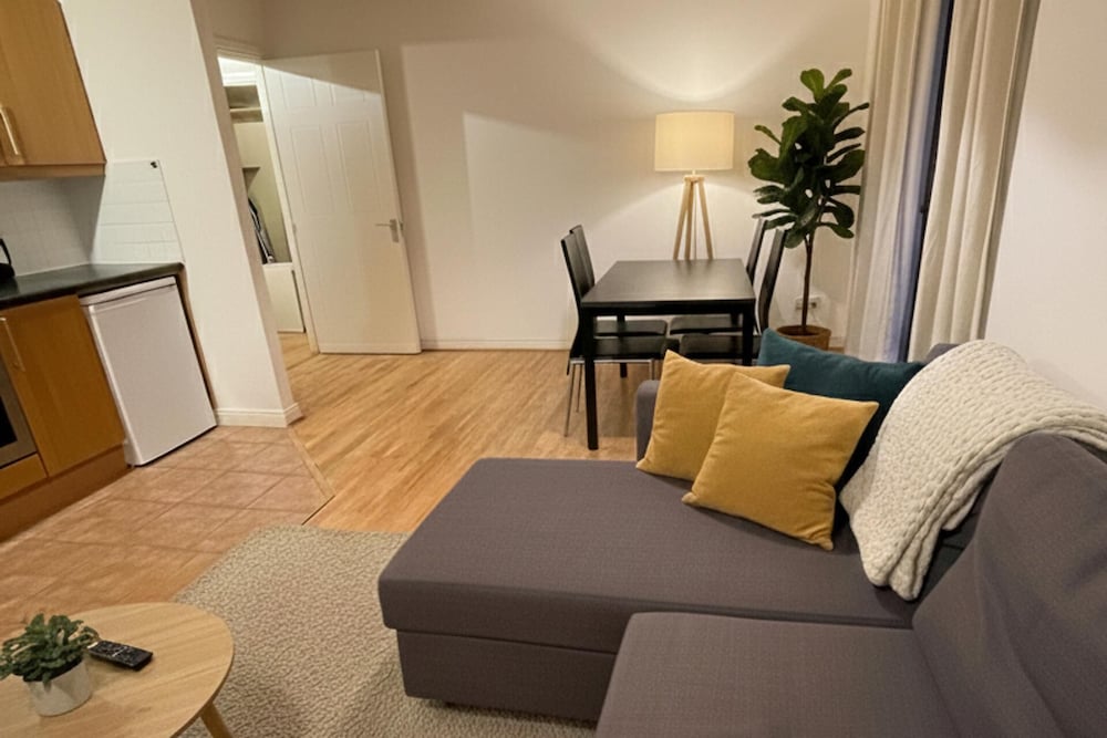 Dublin City Escape - Modern Apartment