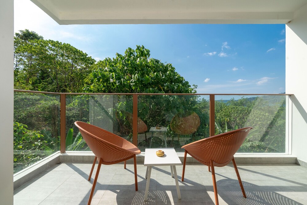 Tropical View Apartment C36 at Oceana view 3