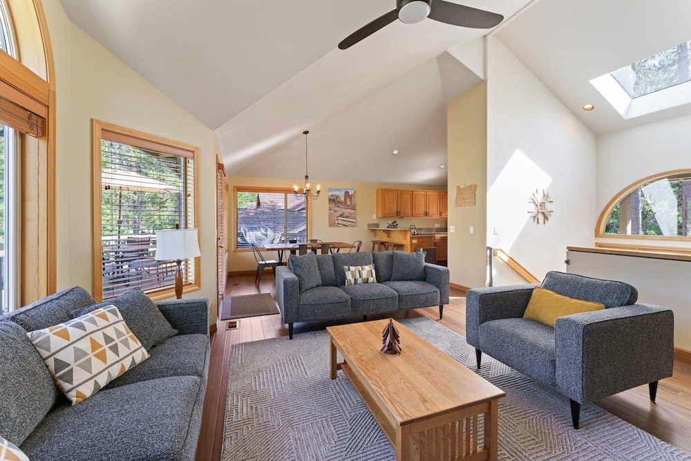 7 Vine Maple 4 Bedroom Home