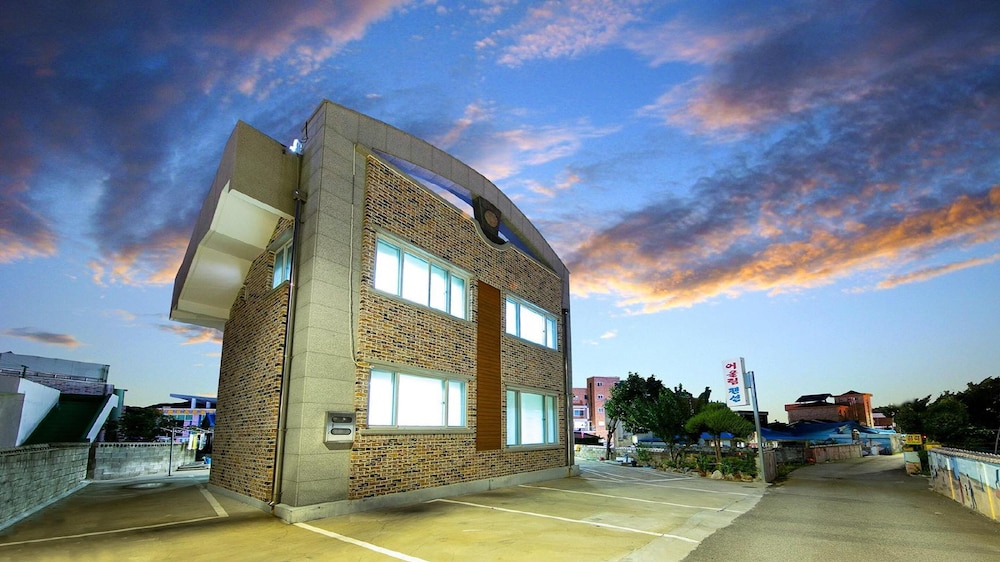 Samcheok Eoulim Pension view 4