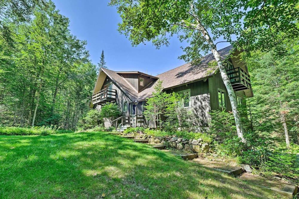 Community Perks: Retreat w/ Thirteenth Lake Access view 5