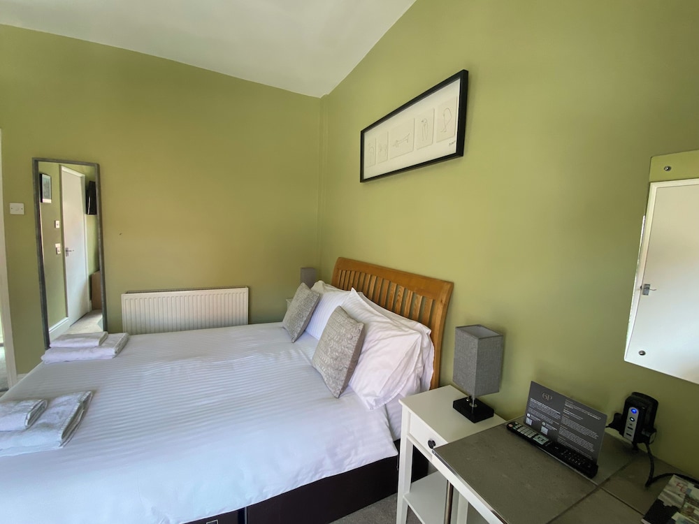 Grosvenor Place Guest House