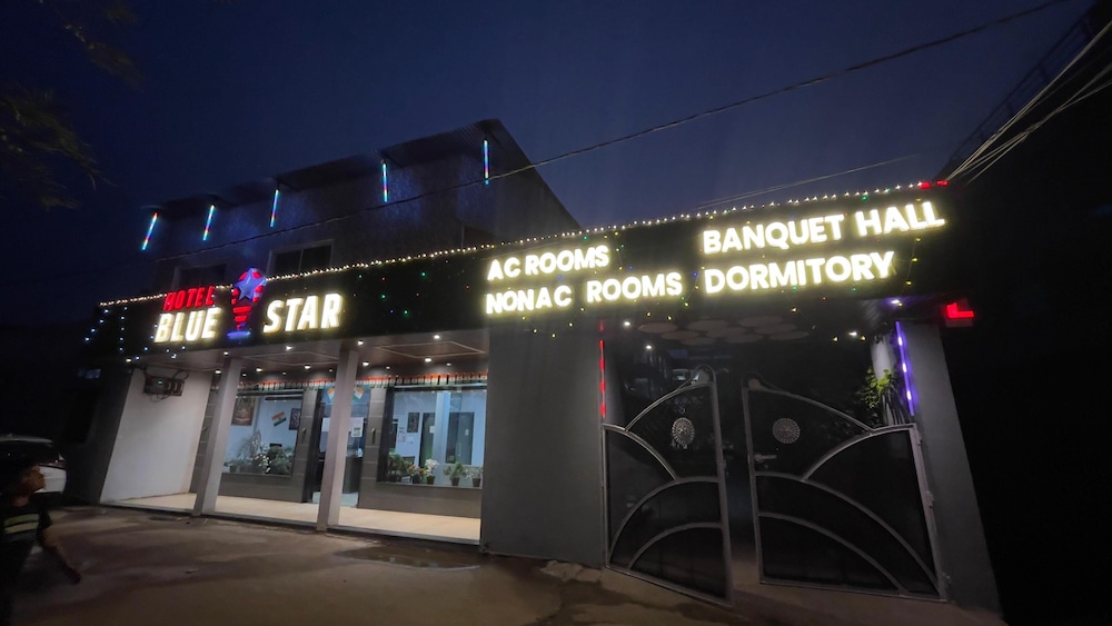 Hotel Blue Star