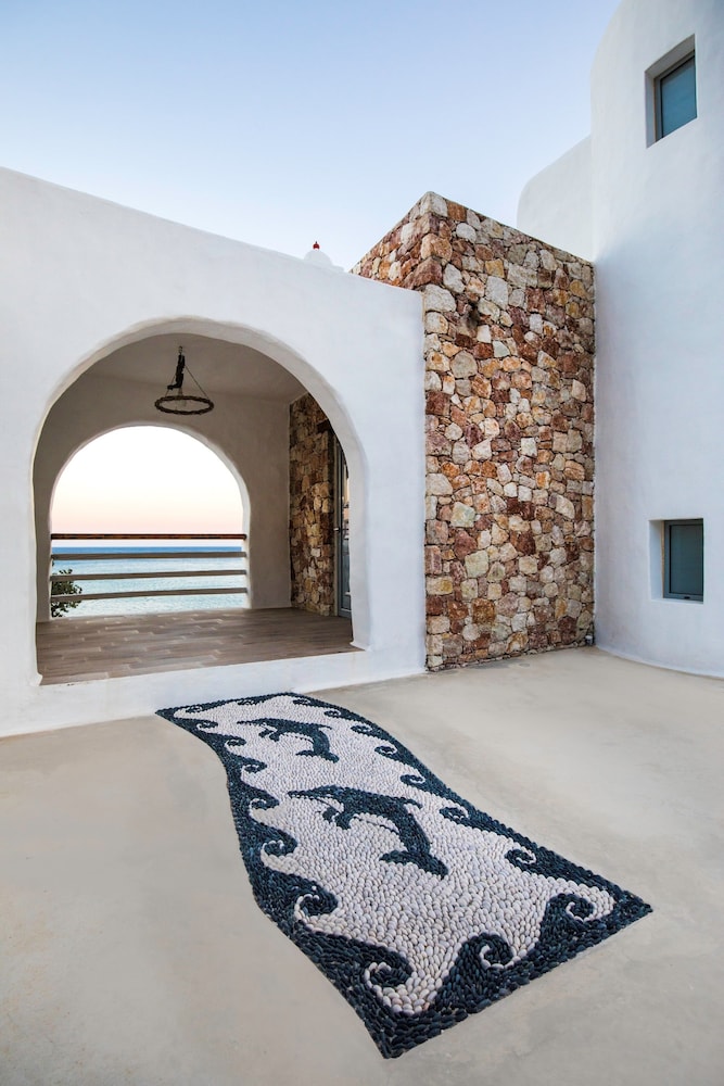Axiotheaton Villas view 3