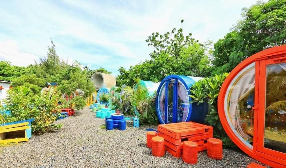 Pipe House Hostel