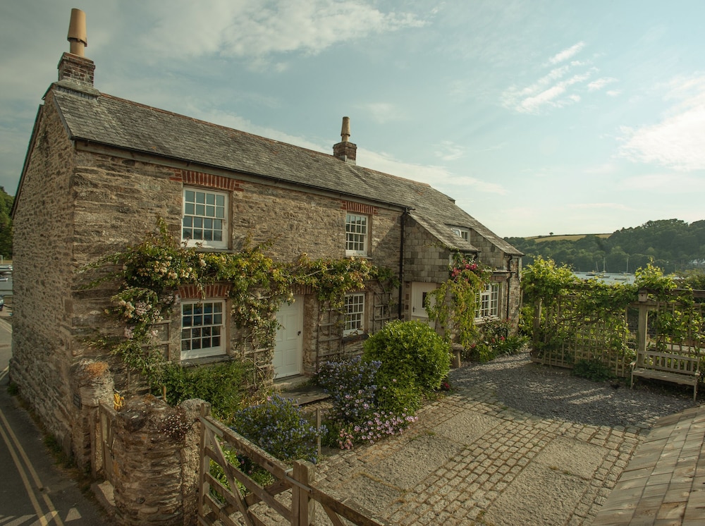 Island House