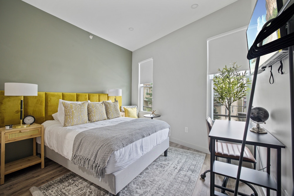 Cottage Suites