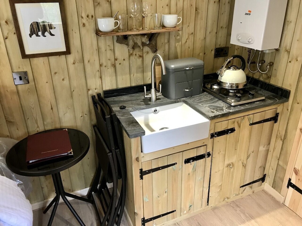Highland Bear Lodge & Luxury Bear Huts