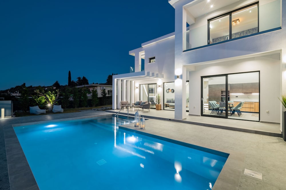 Vatia Villas