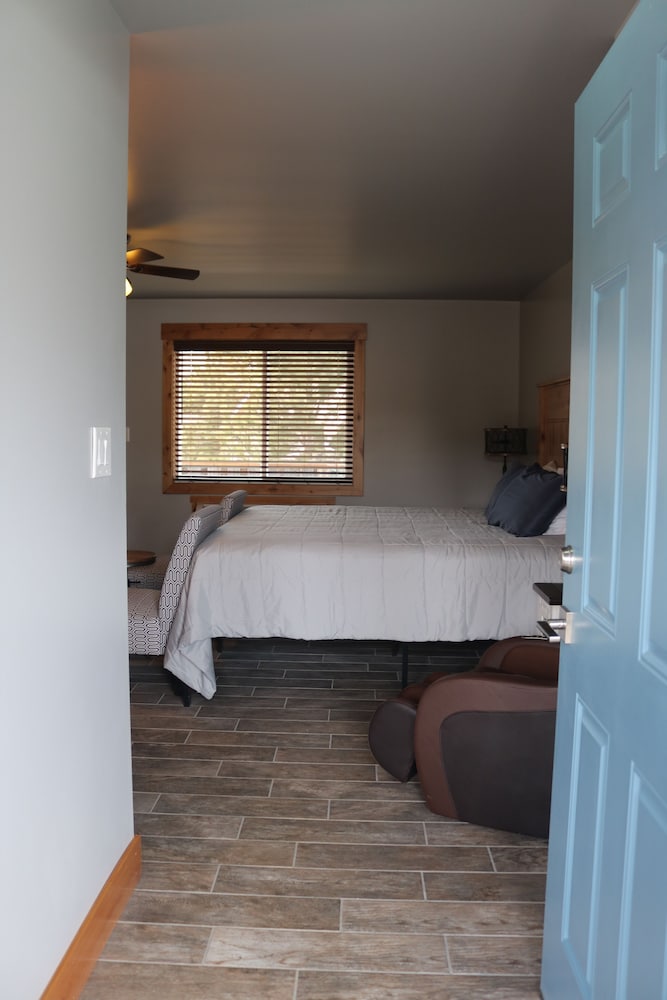 Columbine Inn