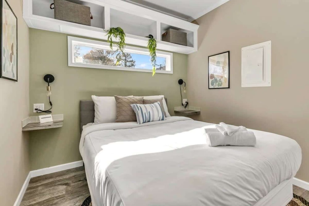 Byrd 6 Cozy Byrd Nest