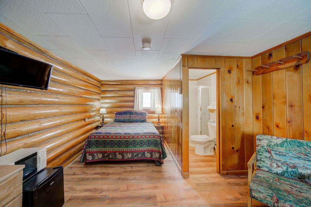 Sportsmans Lodge