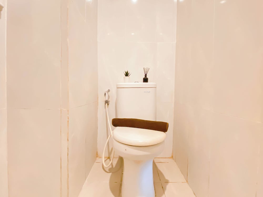 Basic Studio Apartment Near Cisauk Station At Serpong Garden