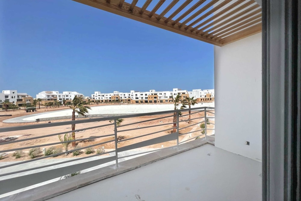 Xuru Stays I Calming & Cozy 3bdr Getaway @ Swan Lake El Gouna
