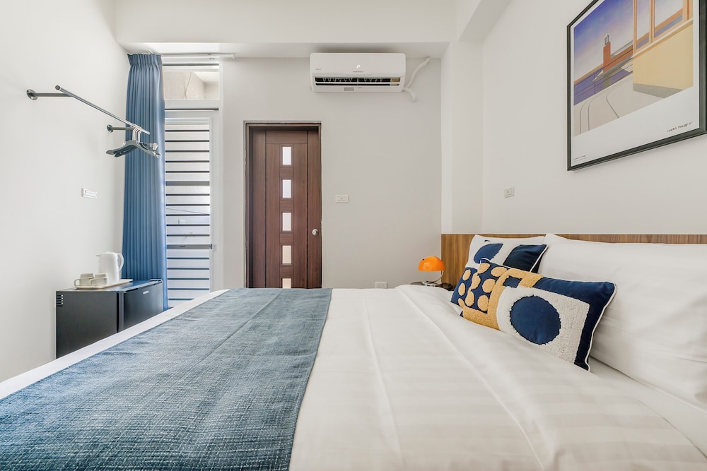 Oriental Blue Smart Stay view 4