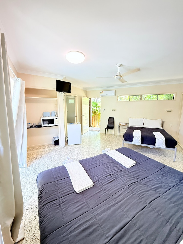 Emu Park Beach Resort