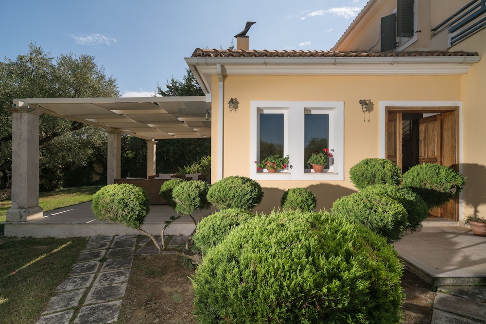 Nina Residence, photo 9