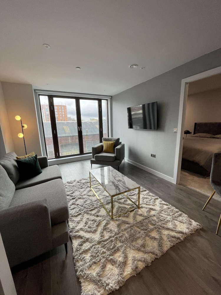 5 Star Brand New Liverpool City Centre Apartment
